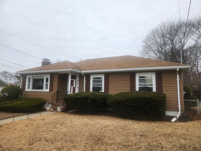 15 York Ter, Lynn, MA 01904
