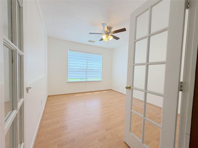 4707 Meadowthorn Court, Friendswood, TX 77546