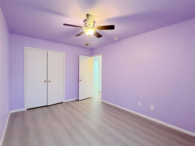 4707 Meadowthorn Court, Friendswood, TX 77546