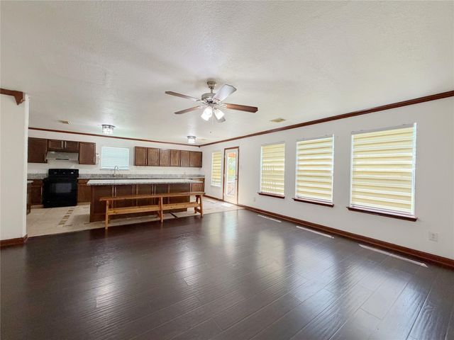 4707 Meadowthorn Court, Friendswood, TX 77546