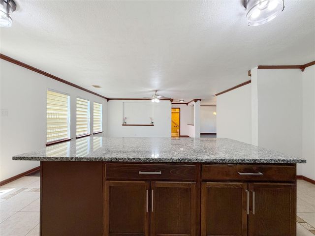 4707 Meadowthorn Court, Friendswood, TX 77546