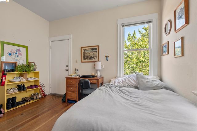 1032 Magnolia St, Oakland, CA 94607