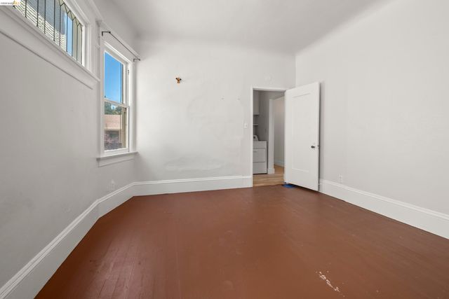1032 Magnolia St, Oakland, CA 94607