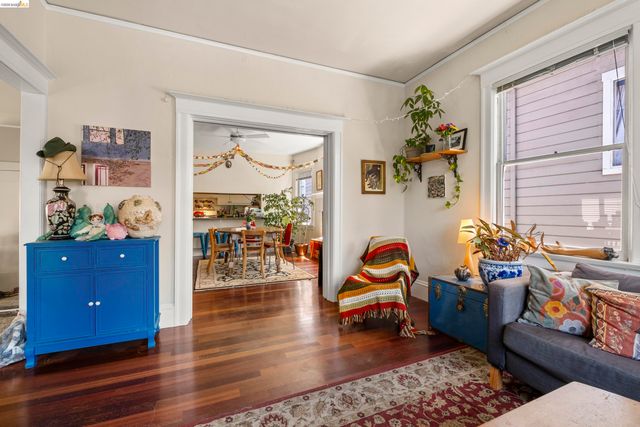 1032 Magnolia St, Oakland, CA 94607