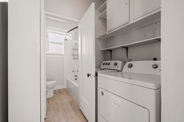 1032 Magnolia St, Oakland, CA 94607