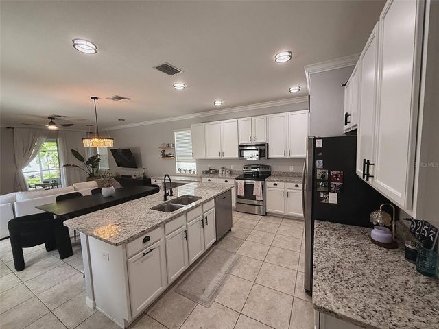 5253 SUNCATCHER DRIVE, Wesley Chapel, FL 33545