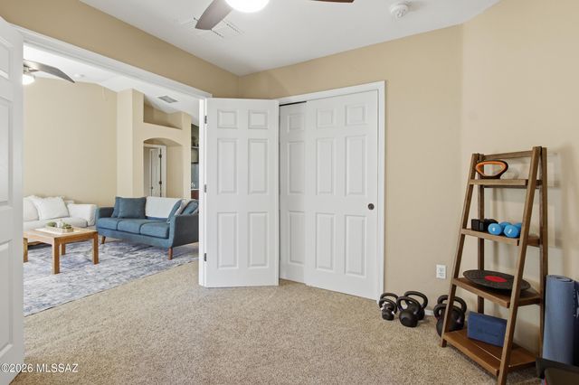 8246 S Camino Serpe, Tucson, AZ 85747