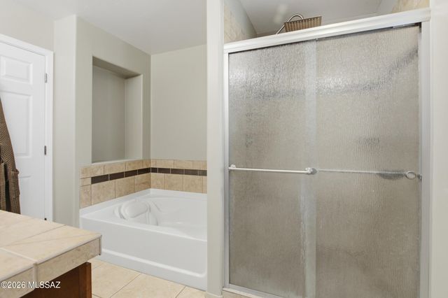 8246 S Camino Serpe, Tucson, AZ 85747