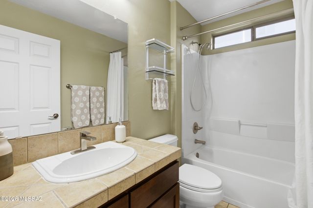 8246 S Camino Serpe, Tucson, AZ 85747