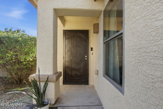 8246 S Camino Serpe, Tucson, AZ 85747