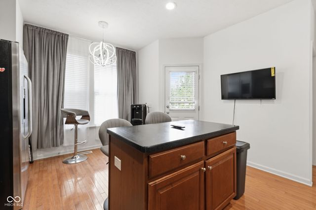 8422 Codesa Way, Indianapolis, IN 46278