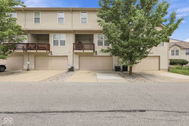 8422 Codesa Way, Indianapolis, IN 46278