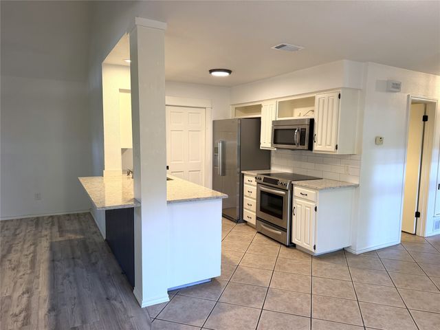 3412 Timberline Drive, Grapevine, TX 76051