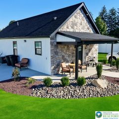1425 Howertown Road B, North Catasauqua Bor, PA 18032