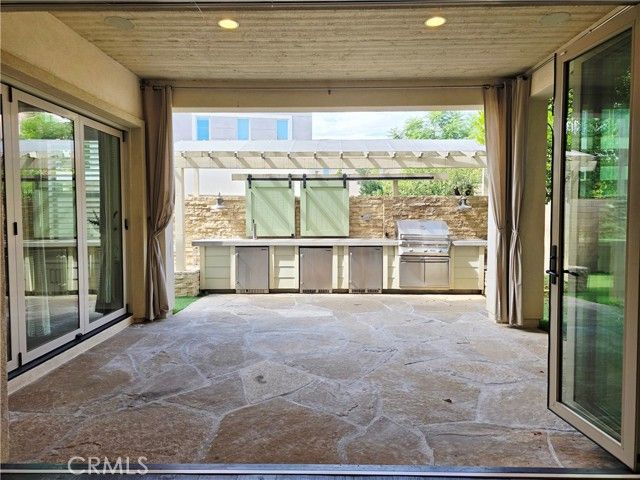 101 Newall, Irvine, CA 92618