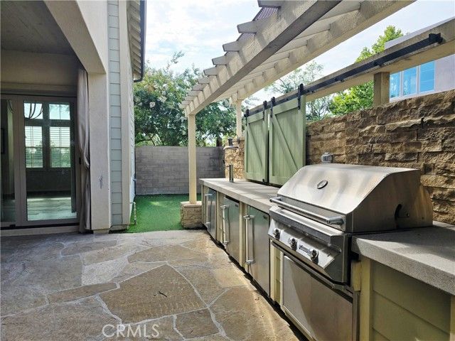 101 Newall, Irvine, CA 92618