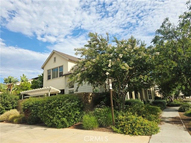 101 Newall, Irvine, CA 92618