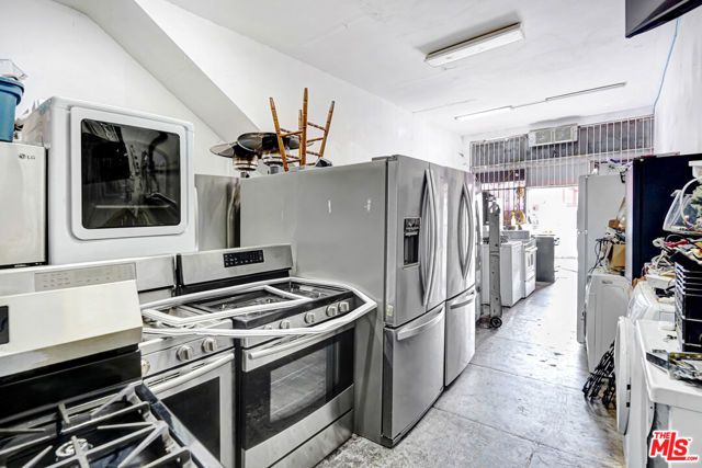 5161 S Vermont Avenue, Los Angeles, CA 90037