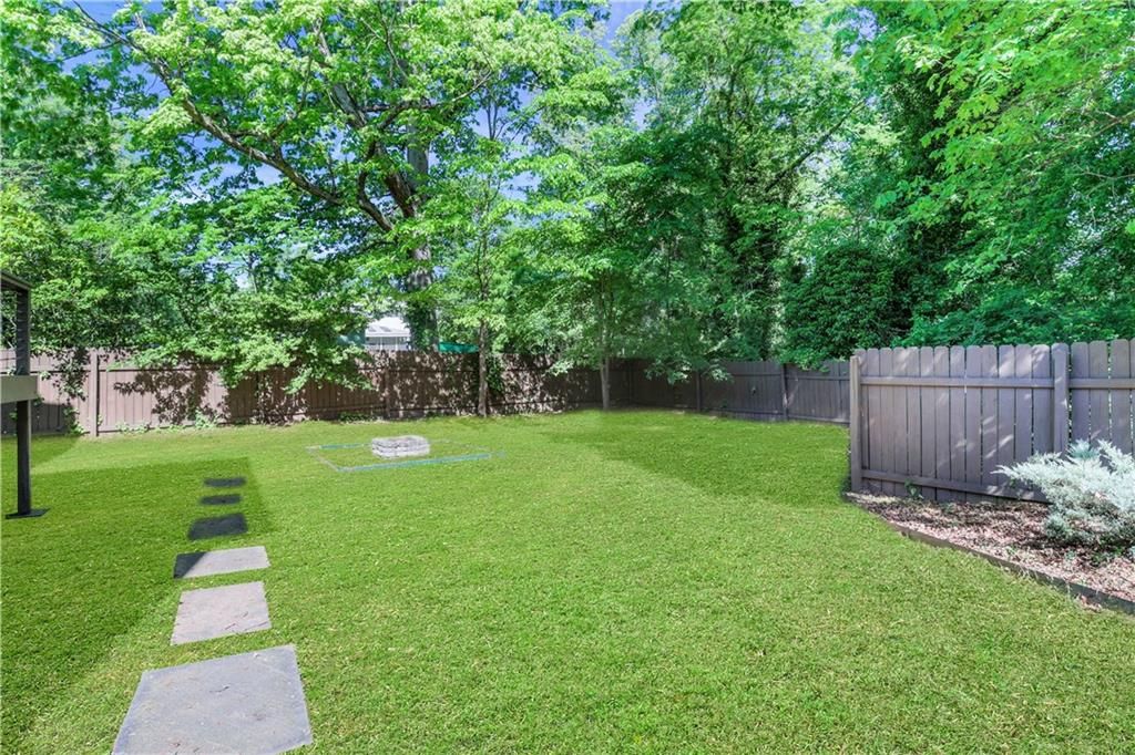 Image 38 of property listing at 948 Bruce Circle SE, Atlanta, GA 30316