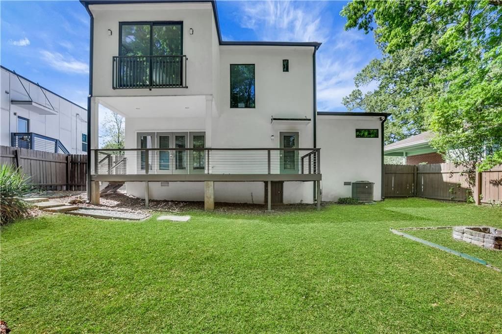 Image 39 of property listing at 948 Bruce Circle SE, Atlanta, GA 30316
