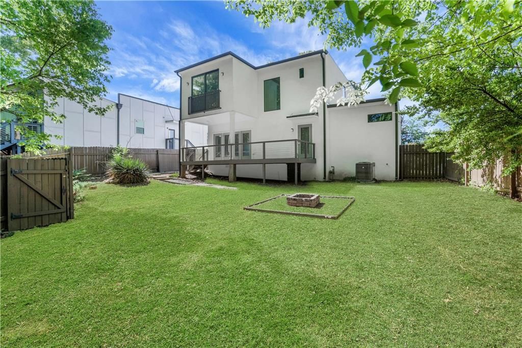 Image 41 of property listing at 948 Bruce Circle SE, Atlanta, GA 30316