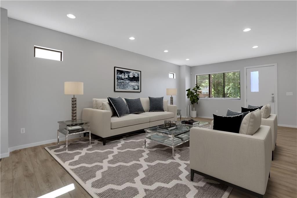 Image 9 of property listing at 948 Bruce Circle SE, Atlanta, GA 30316