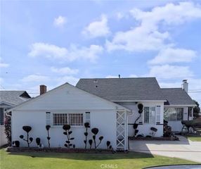 11631 Tarron, Hawthorne, CA 90250