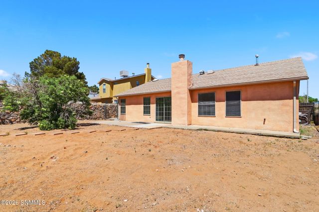 3658 Gem Street, Las Cruces, NM 88012