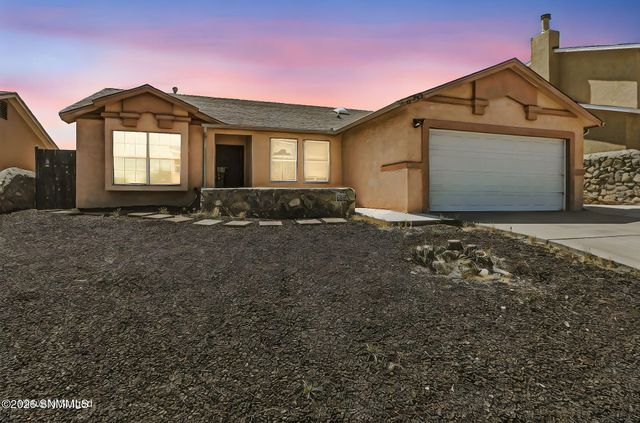 3658 Gem Street, Las Cruces, NM 88012