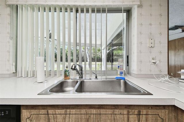 970 ROLLING HILLS DRIVE, Palm Harbor, FL 34683