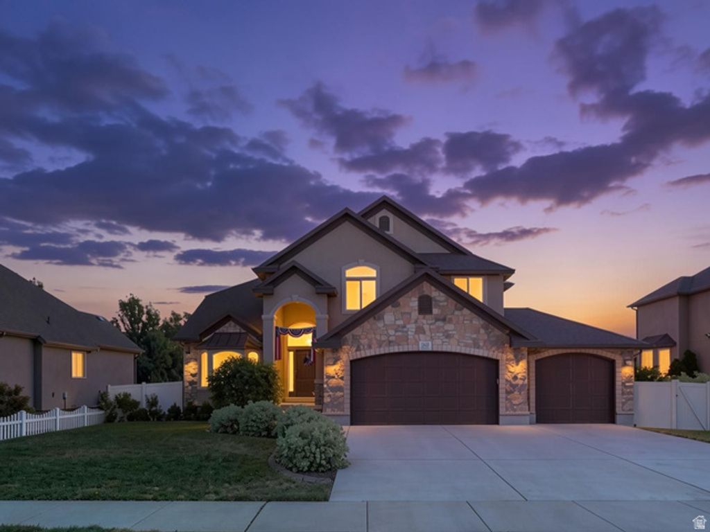 10403 S WALNUT CANYON LN, South Jordan, UT 84009 — exterior