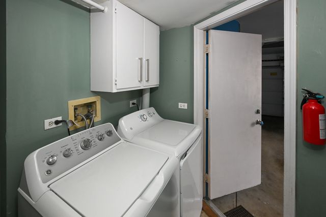 274 Greensboro Court 5, Elk Grove Village, IL 60007