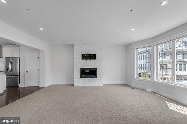 17 GREY CT, Berwyn, PA 19312