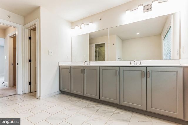 17 GREY CT, Berwyn, PA 19312