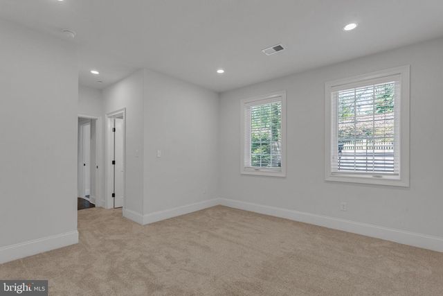 17 GREY CT, Berwyn, PA 19312