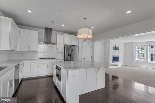17 GREY CT, Berwyn, PA 19312