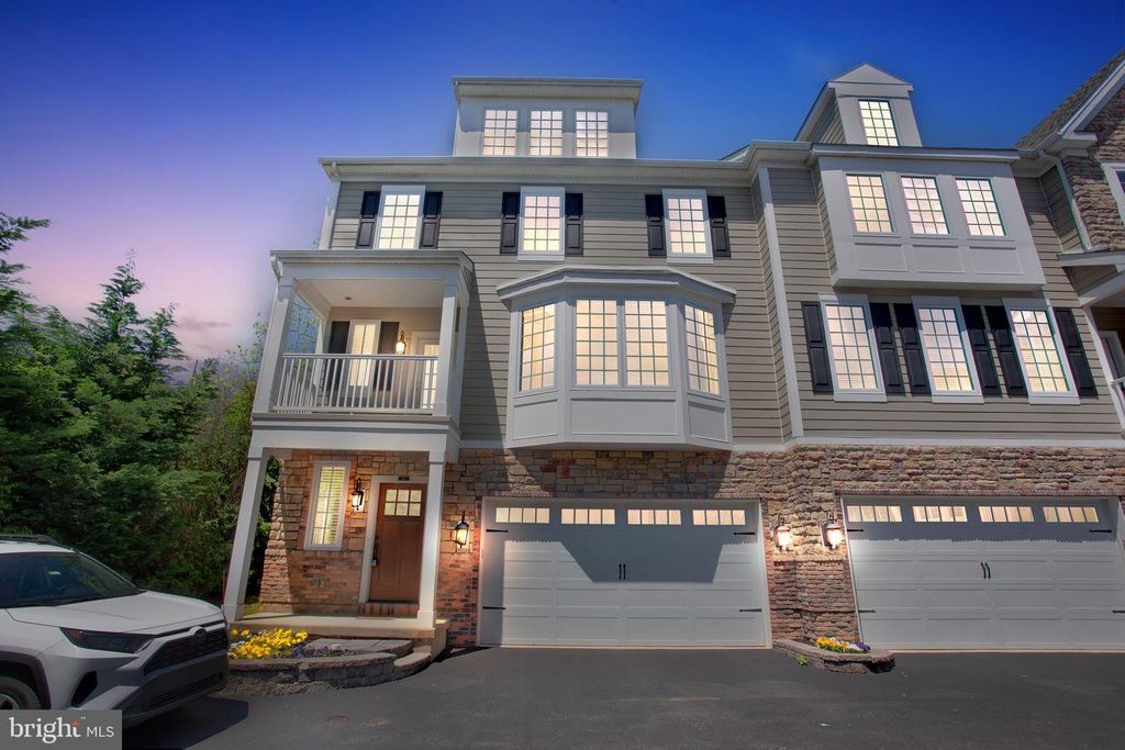 17 GREY CT, Berwyn, PA 19312