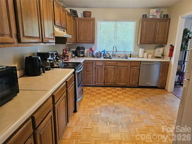 1417 Wiley Lewis Road, Greensboro, NC 27406