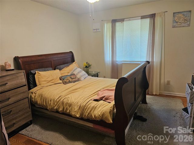 1417 Wiley Lewis Road, Greensboro, NC 27406