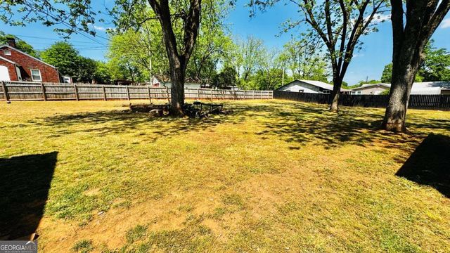 397 Shankle Heights, Commerce, GA 30529