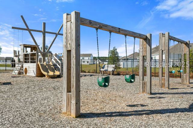 485 Hideaway St, Ridgeland, SC 29936