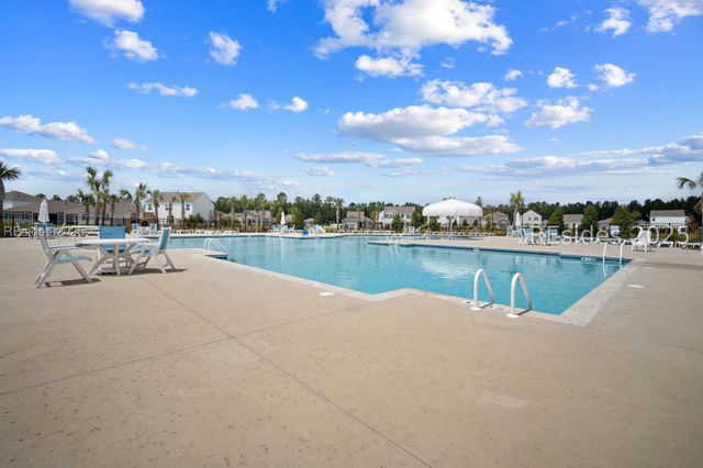 485 Hideaway St, Ridgeland, SC 29936