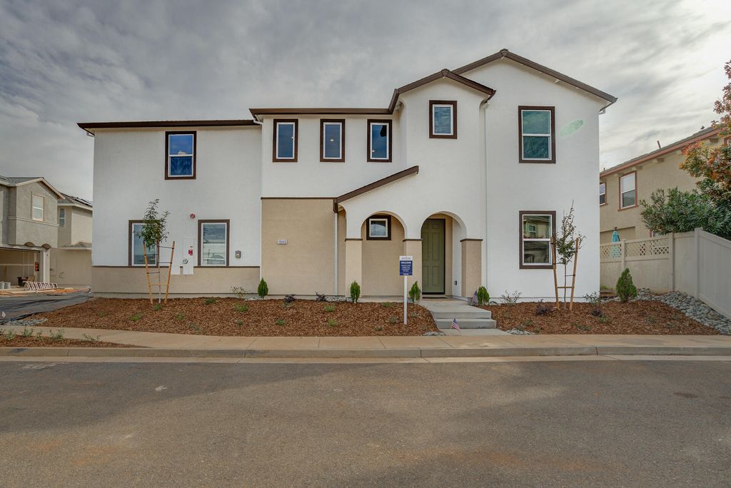 1945 Salzburg Trail, Redding, CA 96003