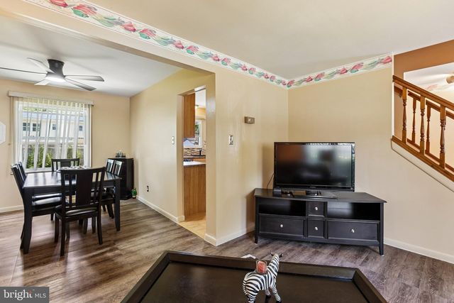 92 HOLLYBROOK DR, Tuckerton, NJ 08087