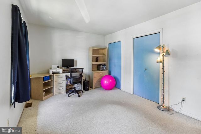 92 HOLLYBROOK DR, Tuckerton, NJ 08087