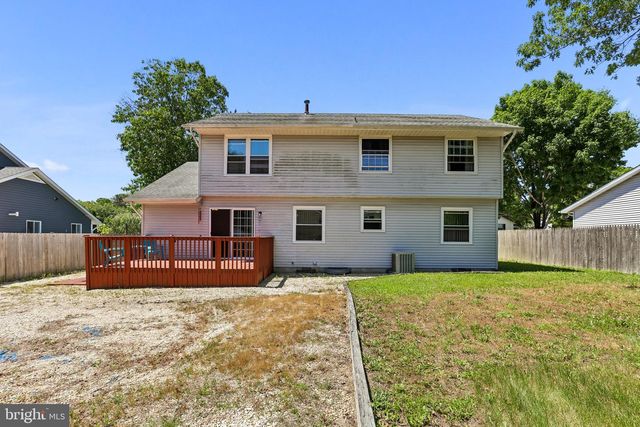 92 HOLLYBROOK DR, Tuckerton, NJ 08087