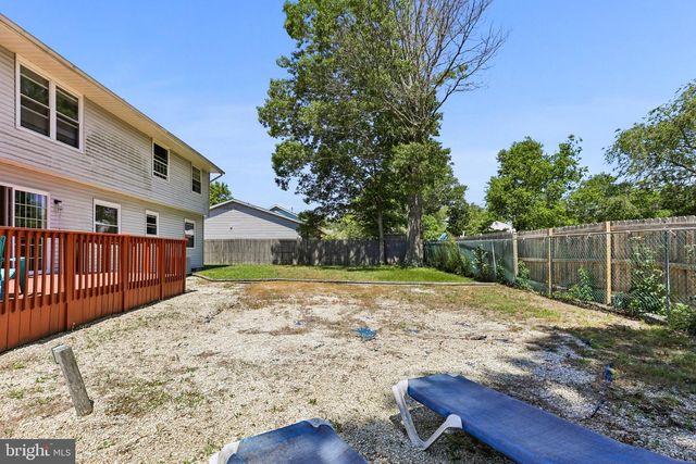 92 HOLLYBROOK DR, Tuckerton, NJ 08087
