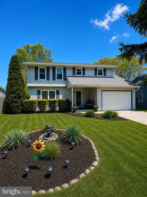 92 HOLLYBROOK DR, Tuckerton, NJ 08087