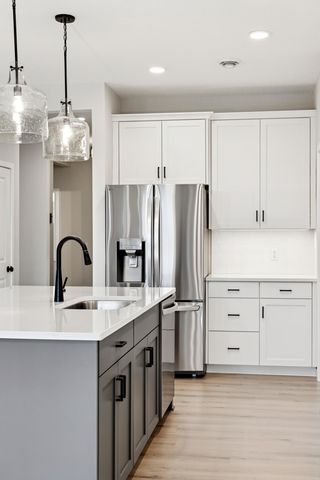 10933 37th Street N, Lake Elmo, MN 55042