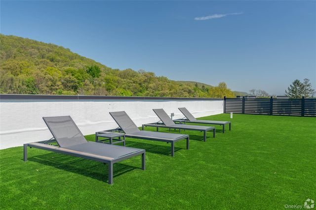 15 Washington Avenue 407, Suffern, NY 10901